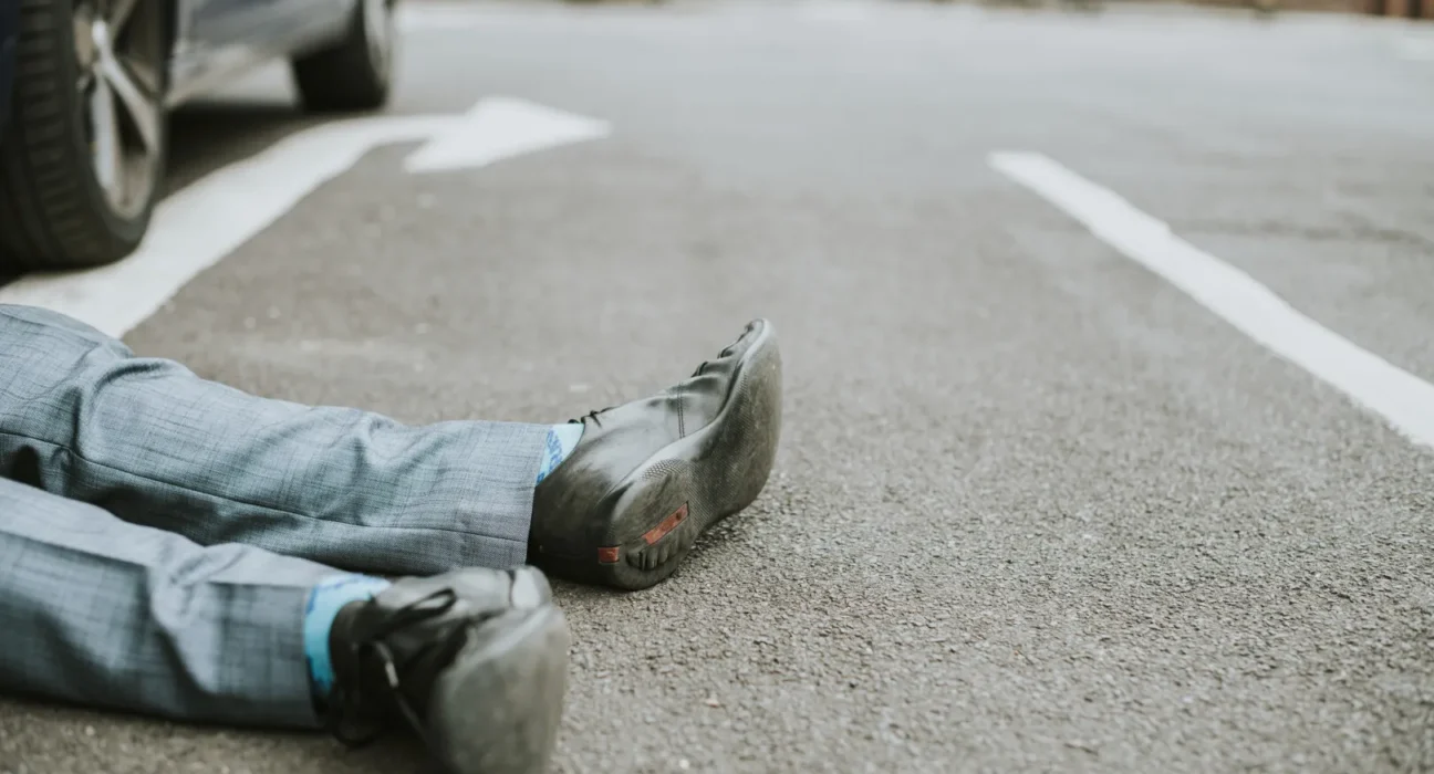 Moarte pe contrasens: beată și fără permis, o șoferiță a ucis un bărbat și a fugit de poliție