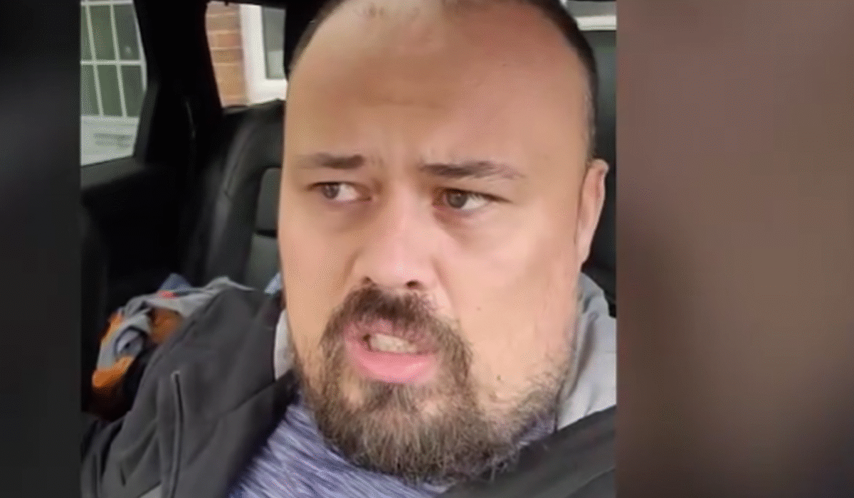 Suporterul lui Liverpool care s-a certat cu Simeone răspunde: „E un pic laș”.