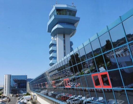 Dronă civilă observată de echipajul unui avion care ateriza, lângă Aeroportul Henri Coandă din București. „A fost declanșată o anchetă”