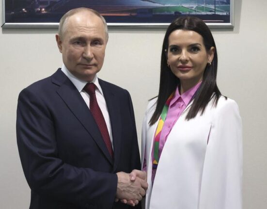 Ucraina anunță sancțiuni împotriva mai multor politicieni din Republica Moldova, cu o săptămână înainte de alegeri / Victoria Furtună şi Evghenia Guţul, pe listă