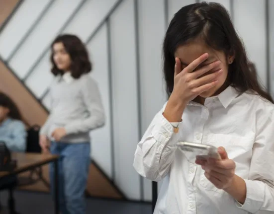 Cum se perpetuează rasismul și ce să nu le spui niciodată copiilor / video