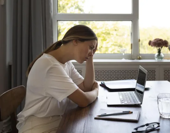 Ce spune psihologia despre oamenii care anulează planurile în ultimul moment