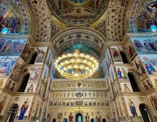 Cum arată interiorul Catedralei Naționale după înlăturarea schelelor. Patriarhul Ecumenic și Patriarhul României vor sfinți lăcașul în luna octombrie