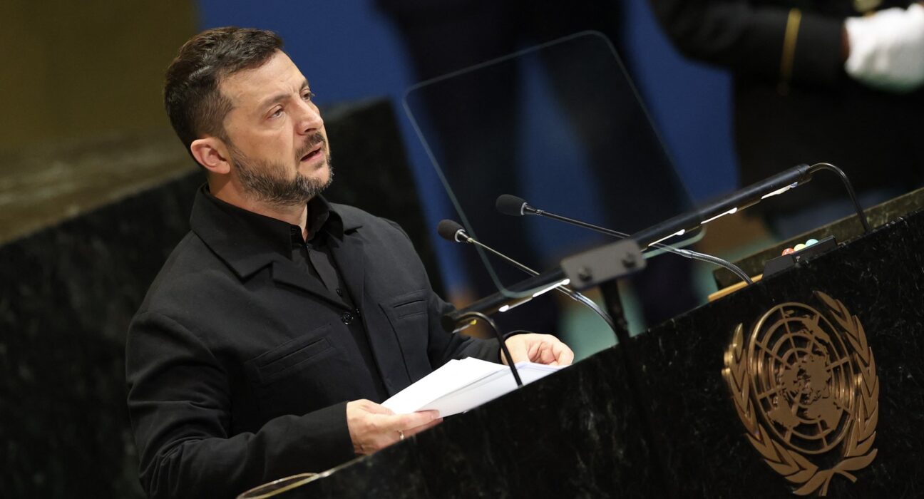 Zelenski, la Adunarea Generală a ONU: „Putin vrea să extindă războiul dincolo de Ucraina” / Kievul anunță că va începe exportul de arme către aliați