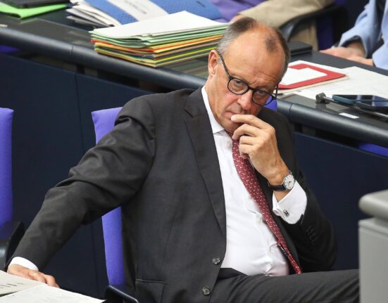 Planul Germaniei pentru finanțarea Ucrainei, prin folosirea banilor Rusiei, prezentant de Merz. De ce echivalează, practic, cu o confiscare