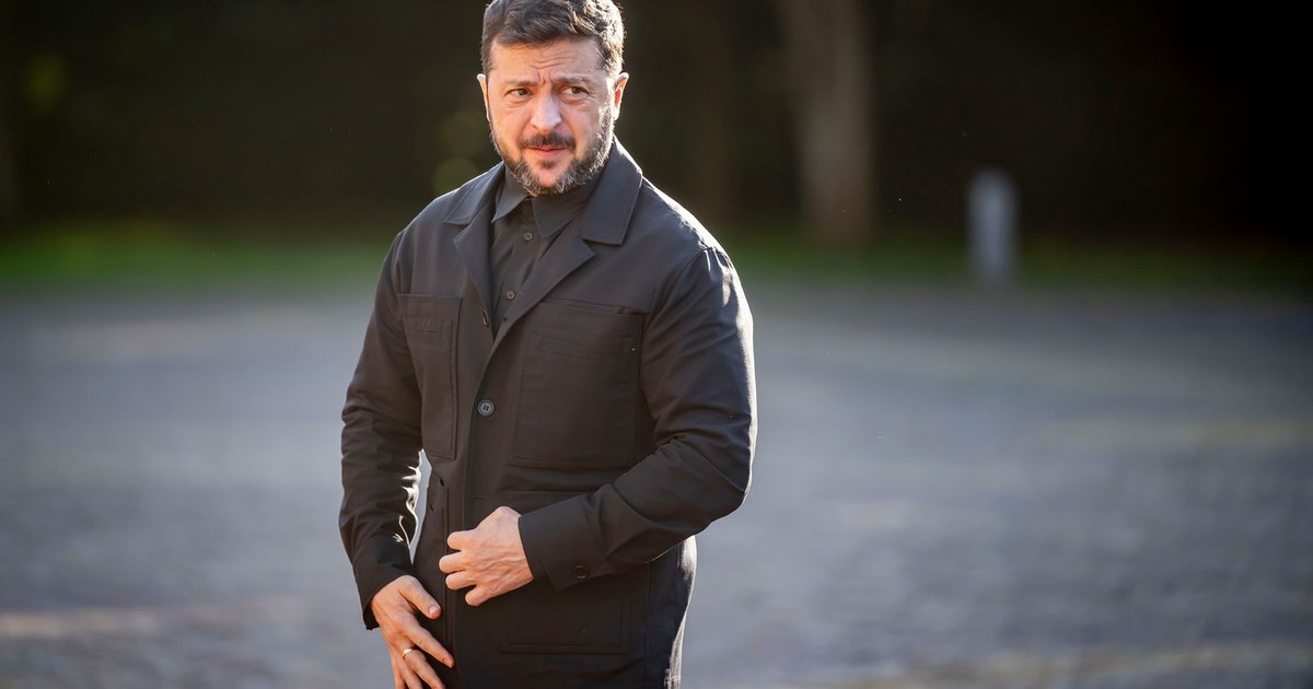 Președintele Ucrainei anunță că a ajuns  la un „mega acord” cu SUA pentru achiziția de arme. Valoarea este uriașă