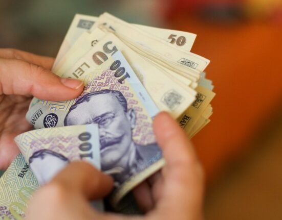 A fost publicat proiectul de rectificare bugetară. Ce ministere câștigă bani și ce ministere pierd