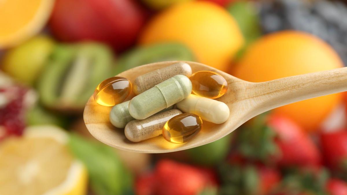 Vitamina banală care elimină un cancer agresiv. Mulți nu o avem în corp