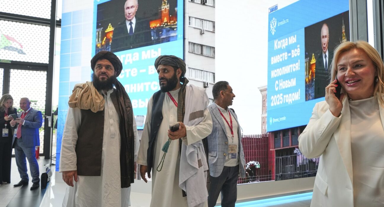 Rusia găzduiește o reuniune de consultări pentru Afganistan. Țara condusă de talibani va deveni noua membră a „Formatului Moscova”