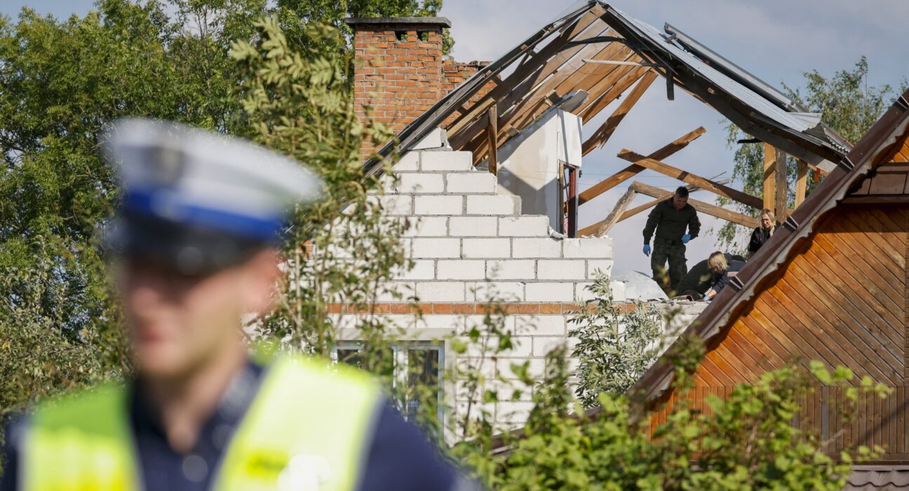 Dronă rusească în Polonia sau rachetă a unui avion NATO? Ce am găsit la fața locului