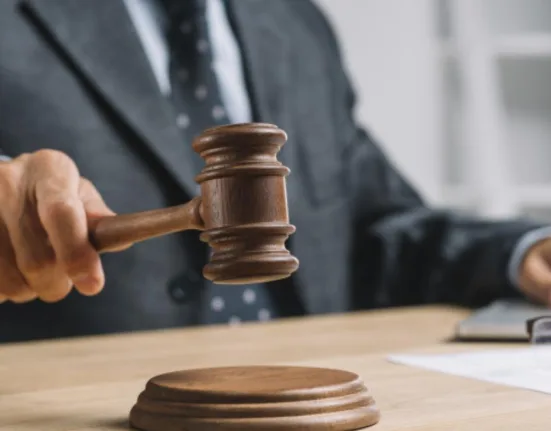 Apple și Amazon profită de ”shutdown”-ul guvernului Trump