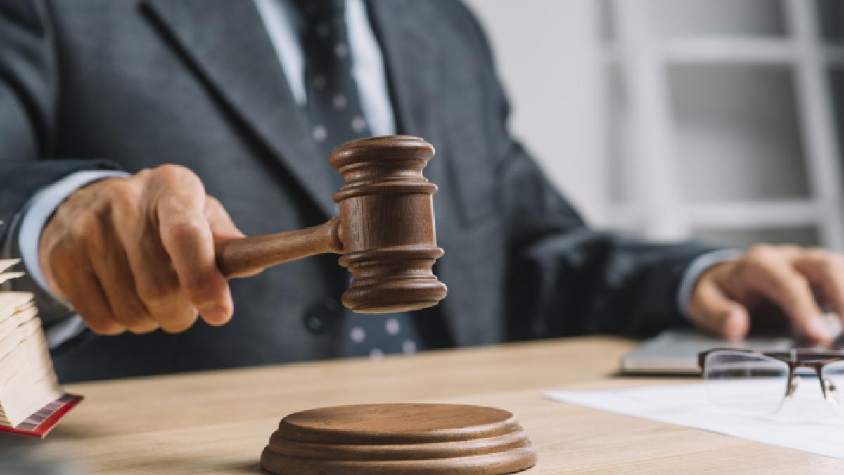 Apple și Amazon profită de ”shutdown”-ul guvernului Trump