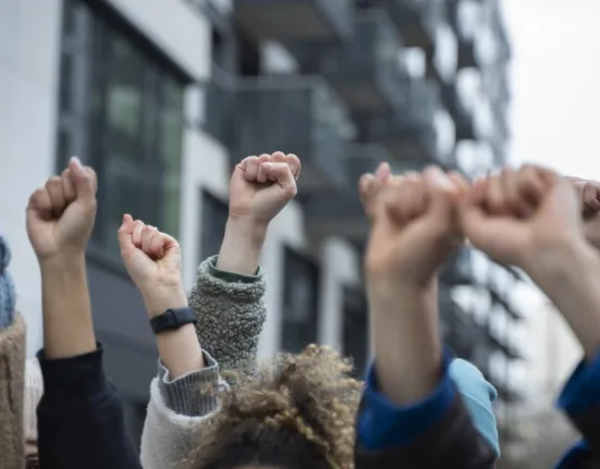 Georgia, zguduită de proteste masive în ziua alegerilor locale