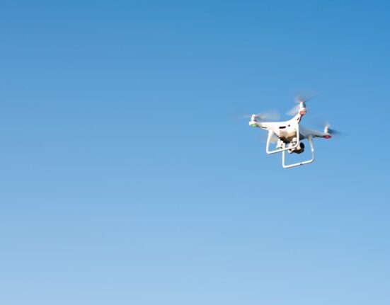 Bild: Aeroporturile germane, perturbate de „drone cu scop militar”. Germania instituie un nou departament anti-drone