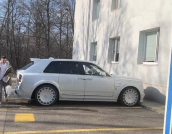 Mirel Rădoi îl umilește în parcare pe Mihai Rotaru. Patronul suferă teribil pentru faptul că nu poate concura cu antrenorul