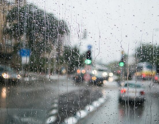 Cod roșu de furtuni în Bulgaria! Trei morți și mii de evacuați pe litoralul Mării Negre: orașele se pregătesc pentru noi inundații