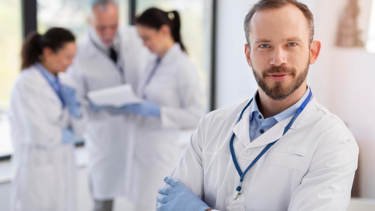 Reguli noi pentru clinici și spitale. Adio, reclame cu „cei mai buni medici”!