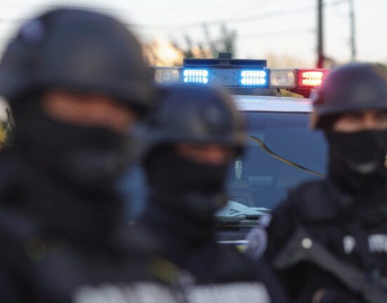 Unul dintre bărbaţii căutaţi pentru furtul a aproape 10 milioane de lei dintr-un oficiu poştal din Timişoara, prins în Italia, unde se ascundea într-un apartament