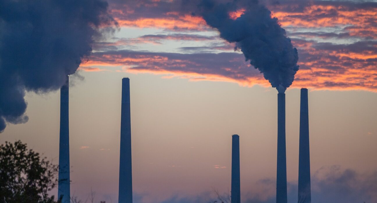 Creștere record a concentrației de dioxid de carbon, care alimentează temerile că încălzirea globală, schimbările climatice și fenomenele meteo extreme se vor amplifica