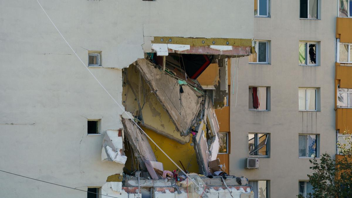 Ce riscă persoana care a rupt sigiliul instalației din Sector 5. Răspunsul avocatului Bărbuceanu