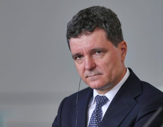 Războiul (civil) pentru „reformarea României” și o ecuație pentru matematicianul Dan