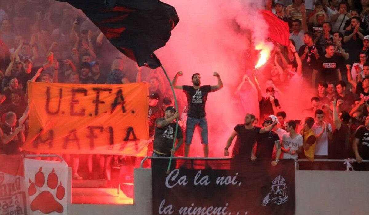 Dinamo, campioana amenzilor pentru incidente » Rapid, FCSB și o surpriză, în topul cluburilor sancționate