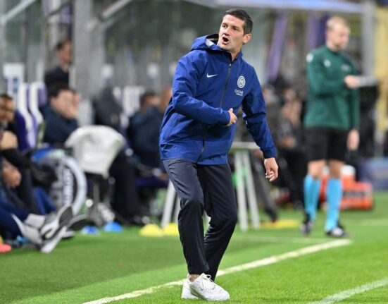 După victoria 4-0 din Liga Campionilor, Cristi Chivu a dialogat în direct cu o legendă a fotbalului: „Am avut noroc să lucrez cu dumneavoastră”