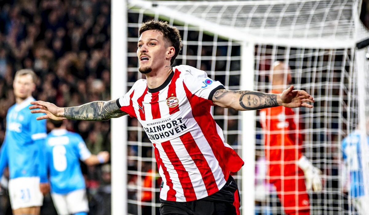 Dennis superMAN răpune Napoli! Românul, MVP-ul serii în victoria de vis din Liga Campionilor