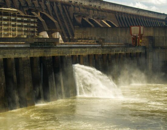 Baraj început acum 40 de ani, blocat din nou! România ține o investiție strategică „pe loc”, la 90% realizare