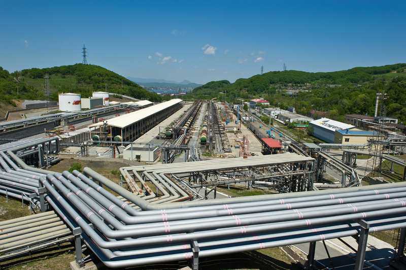 Ce impact au sancțiunile SUA asupra petrolului rusesc pentru războiul din Ucraina? Dar asupra altor țări? Răspunsul unor experți