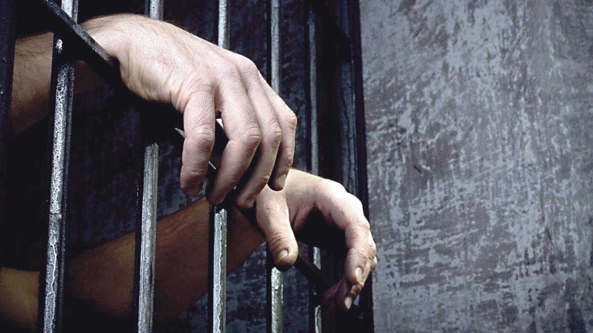 Un violator care și-a înscenat moartea a fost descoperit și condamnat la închisoare