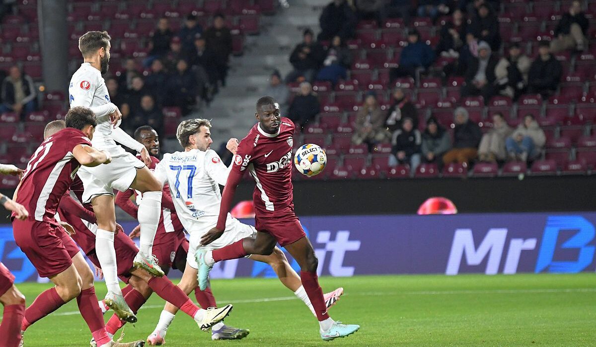 Fanii CFR-ului n-au mai răbdat: ironii în finalul eșecului cu Farul