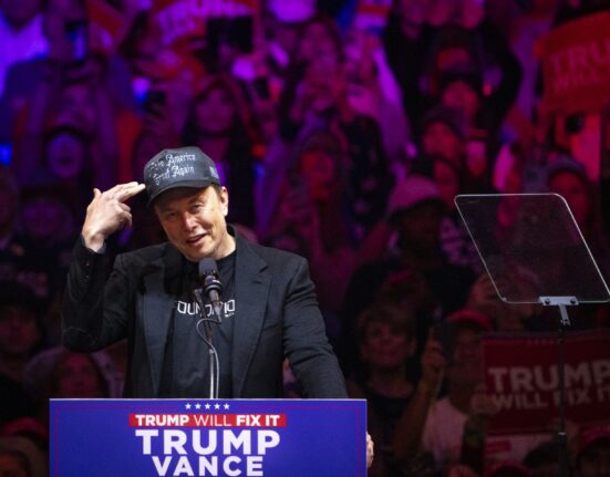 Elon Musk, întrebare pentru Ursula von der Leyen: „Aleasă direct de popor, nu-i așa?”