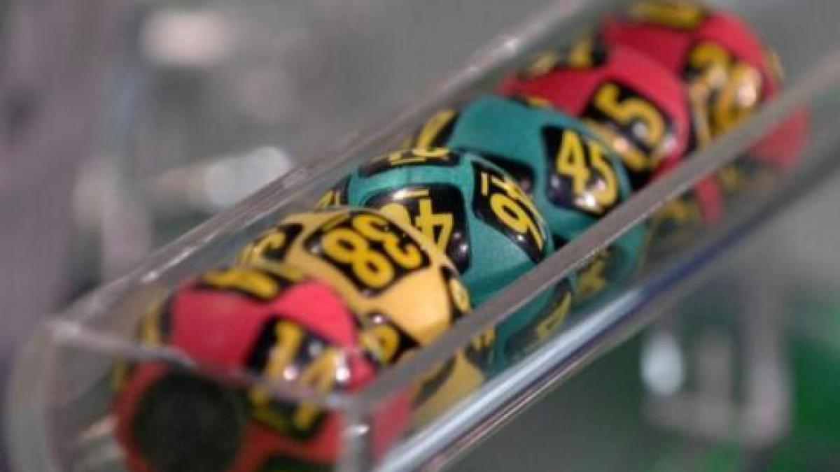 Rezultate LOTO 6/49 joi 20 noiembrie 2025. Numerele câștigătoare extrase astăzi