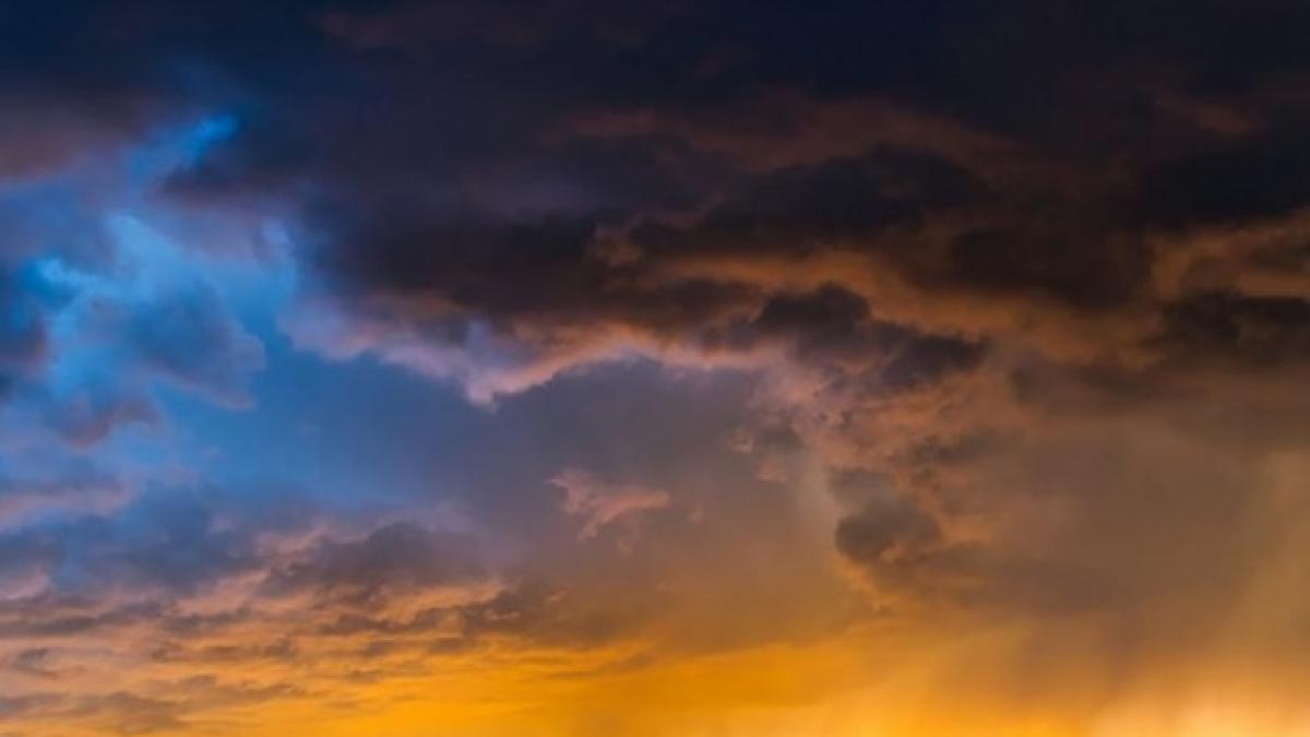 Val de praf saharian deasupra României, în următoarele zile