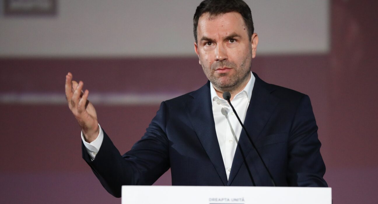 Cătălin Drulă susține că are în plan „plantarea a un milion de arbori” în București. „Nu pot ei tăia cât putem noi planta”