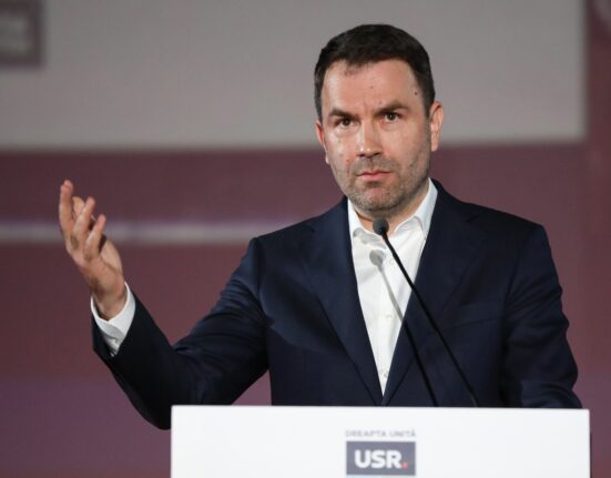 Cătălin Drulă susține că are în plan „plantarea a un milion de arbori” în București. „Nu pot ei tăia cât putem noi planta”