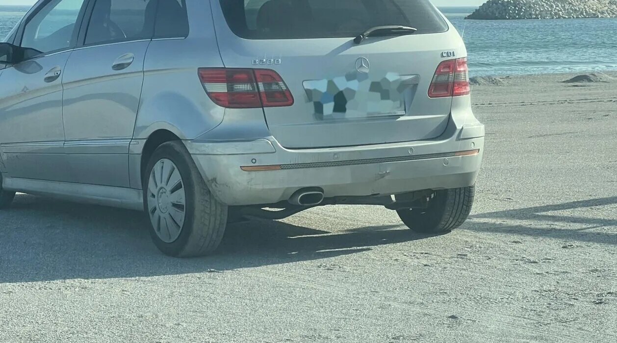 Beach drive, varianta românească: Cu oamenii legii pe urmele lui, un șofer fără permis, a luat-o la goană prin ‘Banana’, ca-n jocurile video