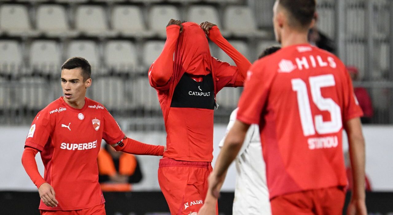 FC Botoșani -0, derby pentru primele două locuri în Superligă, ACUM! Eurogol pentru Mailat după dominația „câinilor”