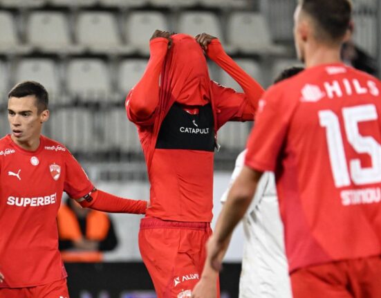 FC Botoșani -0, derby pentru primele două locuri în Superligă, ACUM! Eurogol pentru Mailat după dominația „câinilor”