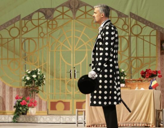 Ce ar spune Caragiale dacă s-ar uita la scena politică de astăzi? Recenzie: O scrisoare pierdută în Regia lui Toma Enache