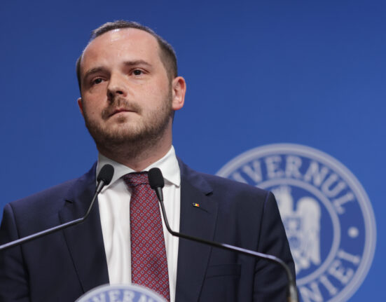 Ministrul Sănătății trimite Corpul de Control la clinica medicului Marek Vâlcu / Snoop a scris că chirurgul vedetelor face operații ORL, fără specialitate ORL, și le impune pacientelor să nu se adreseze justiției