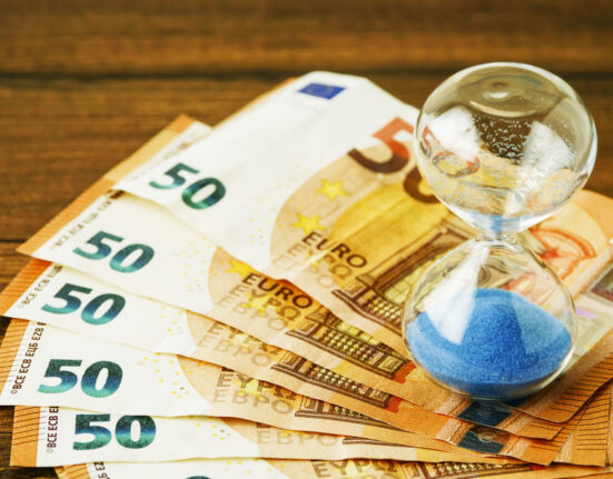 Ministrul Finanțelor: „Se îngheață procedura de suspendare a fondurilor europene” pentru România