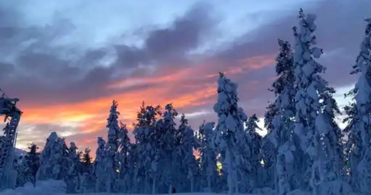 Unde-și petrec românii sărbătorile de iarnă: de la vacanțe însorite în locuri exotice, la peisaje autohtone și mâncare tradițională