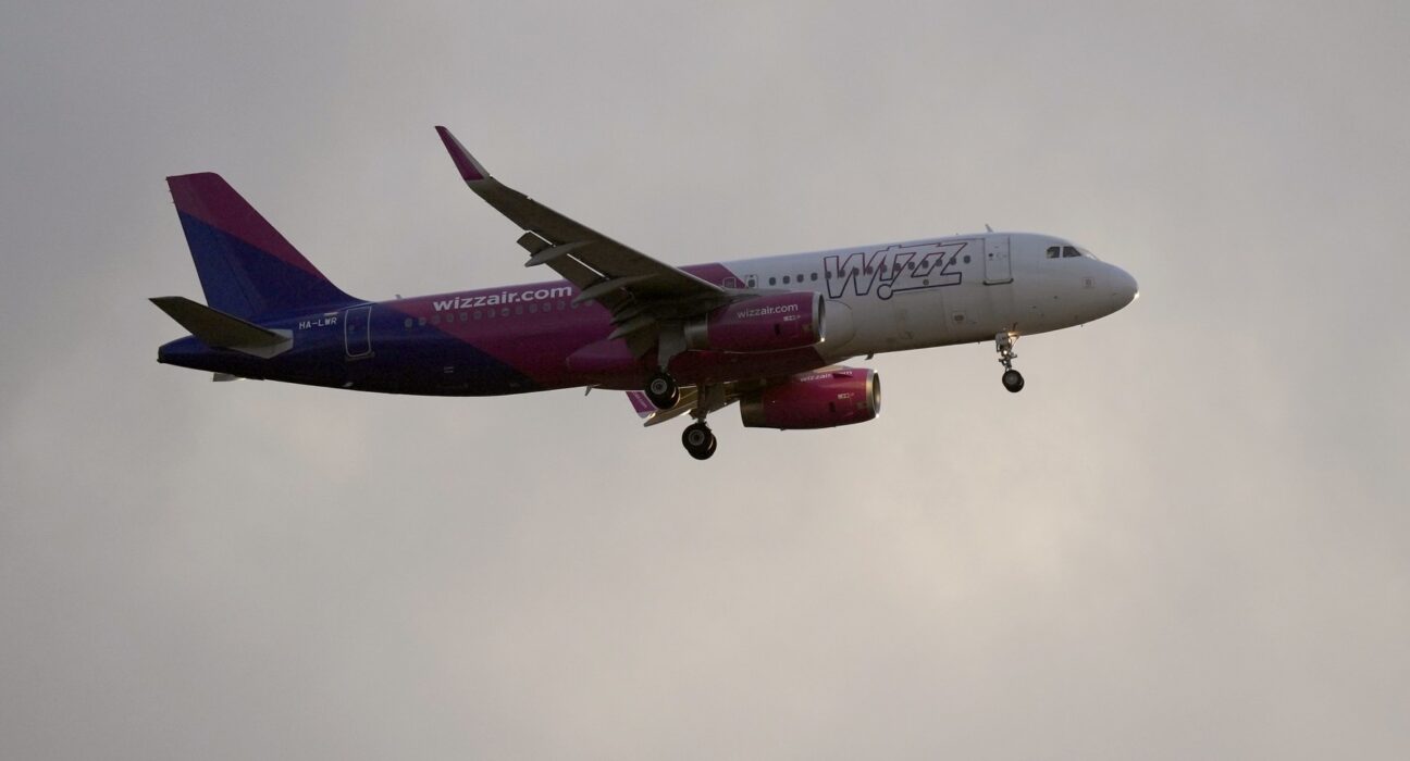 Airbus recheamă urgent peste 6.000 de avioane A320. Compania Wizz Air, printre cele afectate / Ce probleme au fost identificate