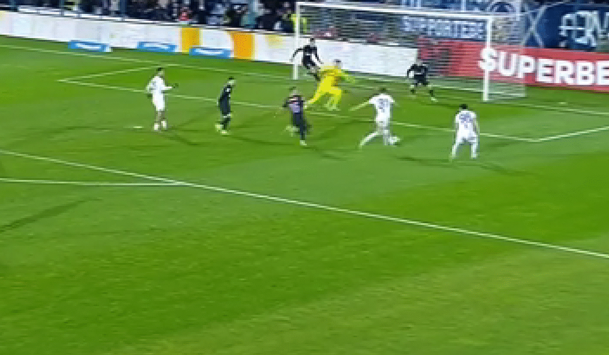 Ratarea etapei în Farul -a ieșit în cale, dar colegul lui a ratat dintr-o poziție excelentă