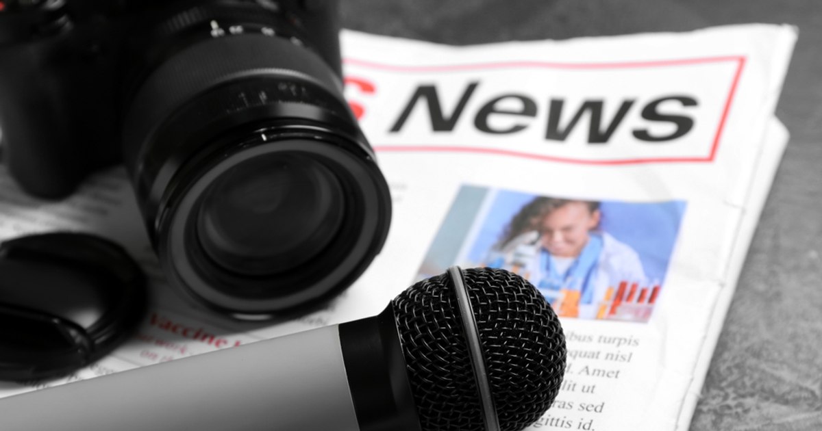 O generație pierdută de consumatori de știri? Un sondaj arată că adolescenții nu agreează mass-media de știri