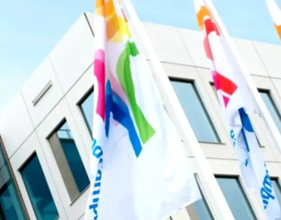 Gigantul care deține brandul Napolact pleacă din România și se reorientează: Cel mai bogat om din Ungaria va cumpăra compania românească