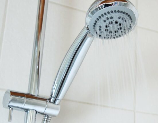 Prahova: În unele localități apa nu a ajuns încă. În altele au fost înregistrate avarii