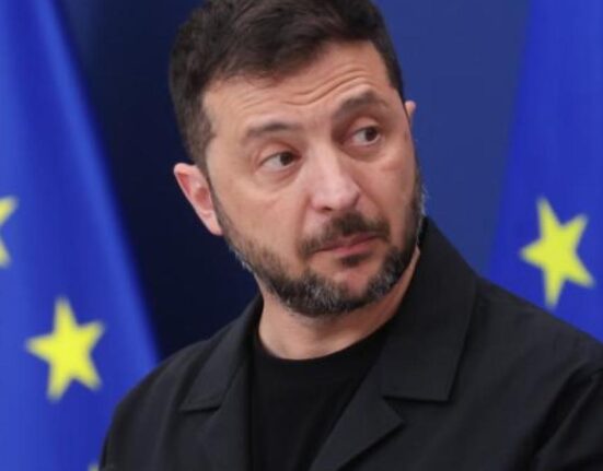 Zelenski anunță o discuție „constructivă” cu emisarii americani privind încheierea războiului din Ucraina